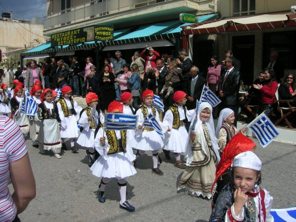 Palekastro barnetog 25 mars