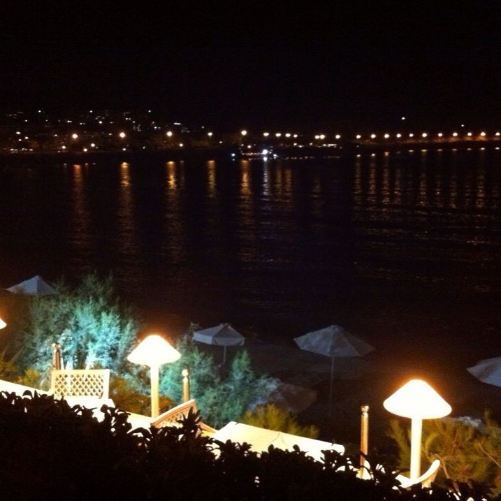 Okeanis Vouliagmeni by night, 29.08.2016